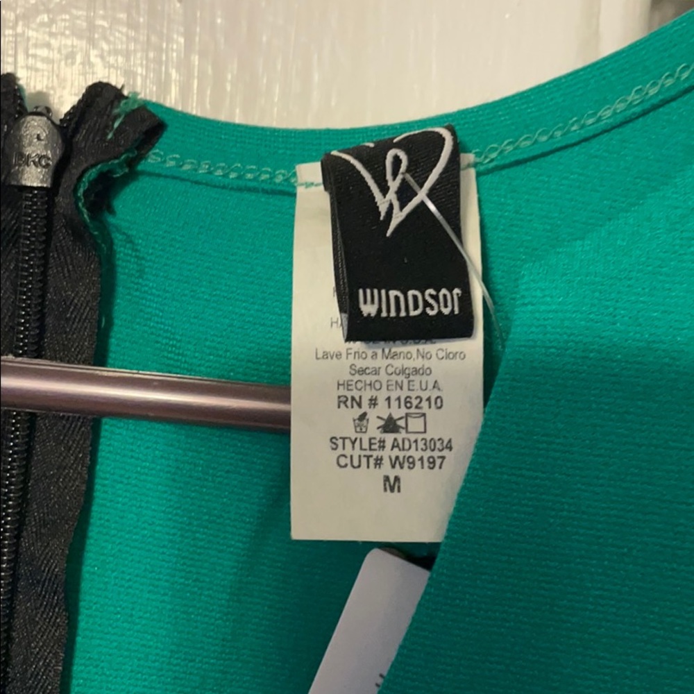 Never worn - Picture 2 of 4